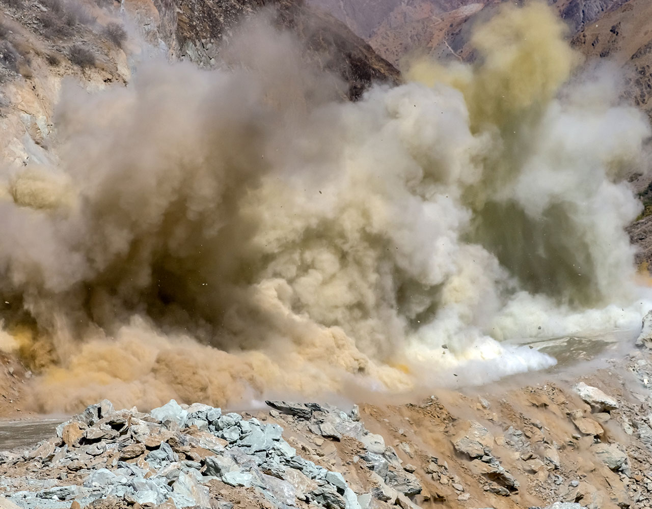 SPRÄNGNING & SPRÄCKNING